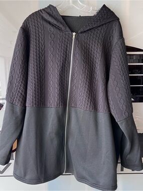 Textured Hooded Zip Jacket in Charcoal Black